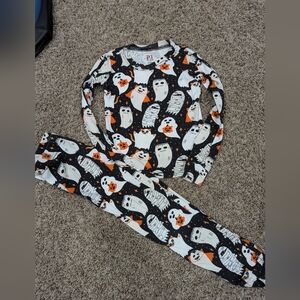 Size 6 glow in the dark Halloween ghost pajamas